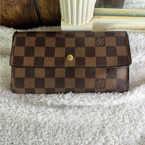 Louis Vuitton International Long Damier Bifold Check Book Wallet - Picture 5 of 11